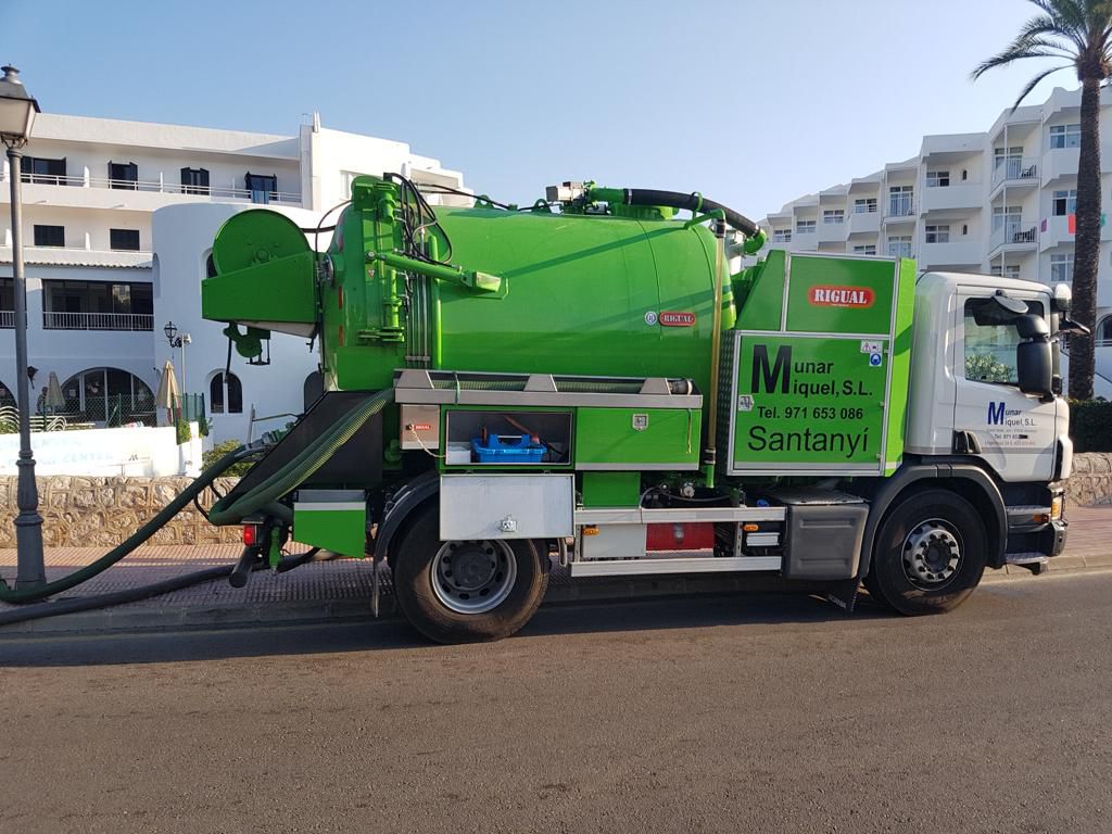 Imagen camion desatascos